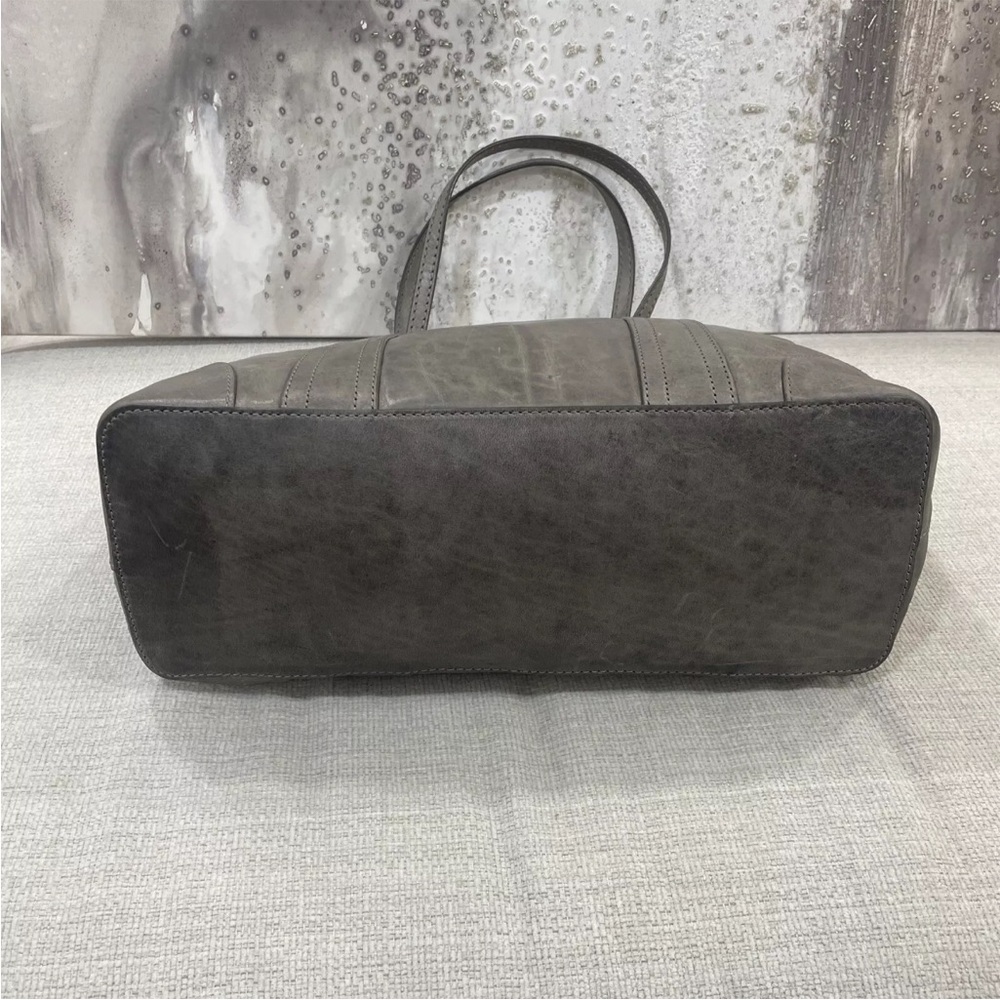 🩶🤍Frye Melissa Leather Shopper Tote ICE Grey $358 - Picture 7 of 12